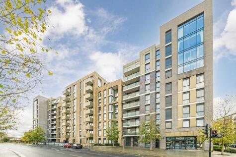 Queenshurst Square, Kingston Upon Thames