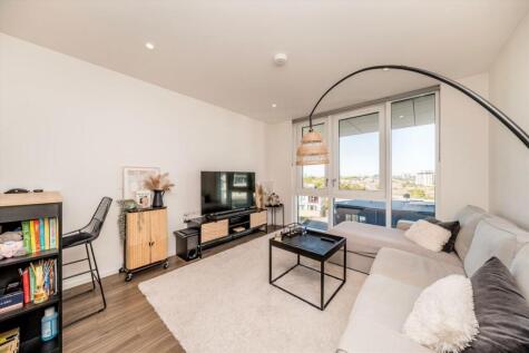 1 Spectrum Way, Wandsworth