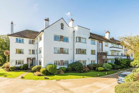 Chertsey Road, St Margarets