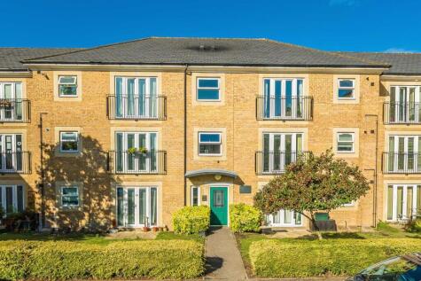 White Lodge Close, Isleworth