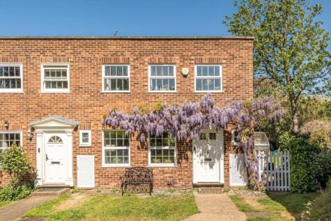 Lancaster Place, Twickenham