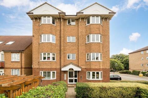 Varsity Drive, Twickenham