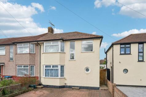 Hall Farm Drive, Whitton