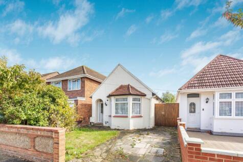 Curtis Road, Whitton