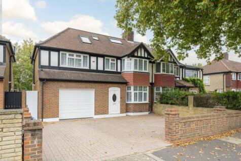 Staines Road, Twickenham