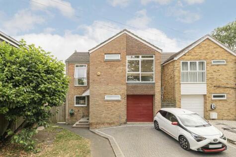 Fordbridge Road, Sunbury-On-Thames