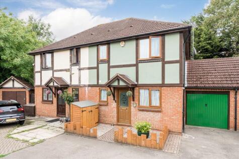 Grange Mews, Feltham