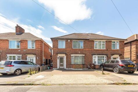 Colwyn Crescent, Hounslow