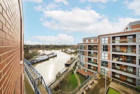 High Street, Brentford