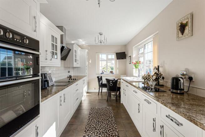 Kitchen Breakfast Room