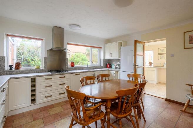 Kitchen Diner