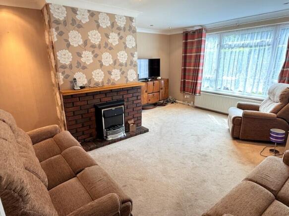 Lounge Pic 1