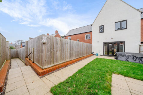 Redcar Road, Towcester, Northamptonshire, NN12