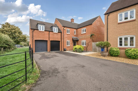 Cartmel Close, Towcester, Northamptonshire, NN12