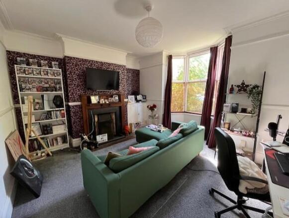 thumbnail_image14.jpg