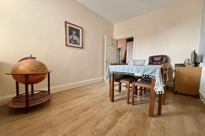 Breakfast/Dining Room