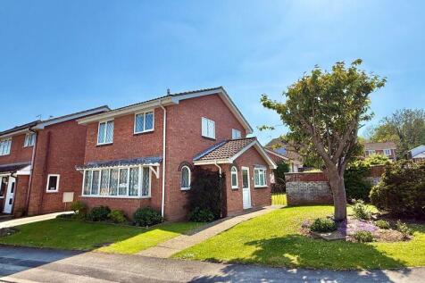 Kielder Drive, Worle - LOVELY CORNER PLOT