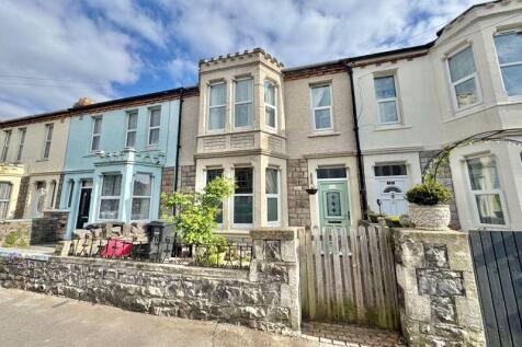 Kensington Road, Weston super Mare - THREE DOUBLE BEDROOMS