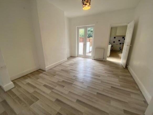 19 Queens Road 1.jpg