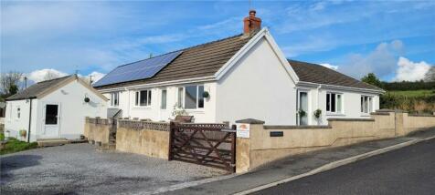 Whitland - 4 bedroom bungalow for sale