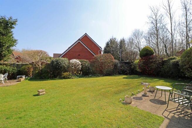 Generous Sized Rear Garden