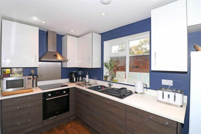 16 Vine Kitchen.jpg
