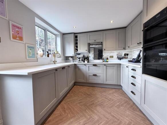 Fitted Breakfast Kitchen