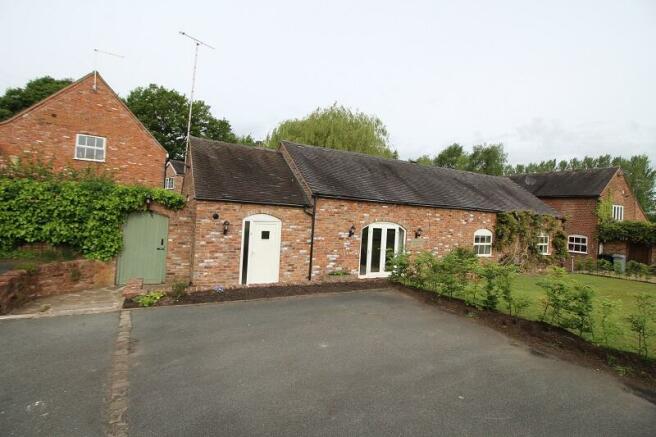 3 Bed Detached Barn To Rent
