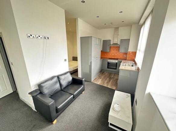 Lounge/Kitchen