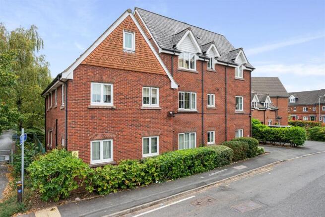 12 Chaise Meadow External-4.jpg