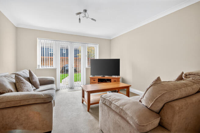 3starlingsroostlarge1