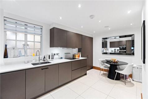 Chiltern Court, Baker Street