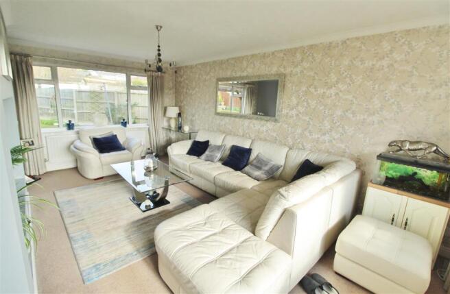 SITTING ROOM -