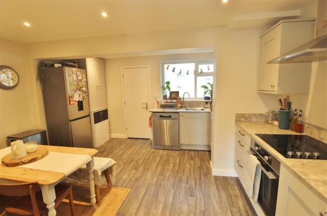 BREAKFAST KITCHEN