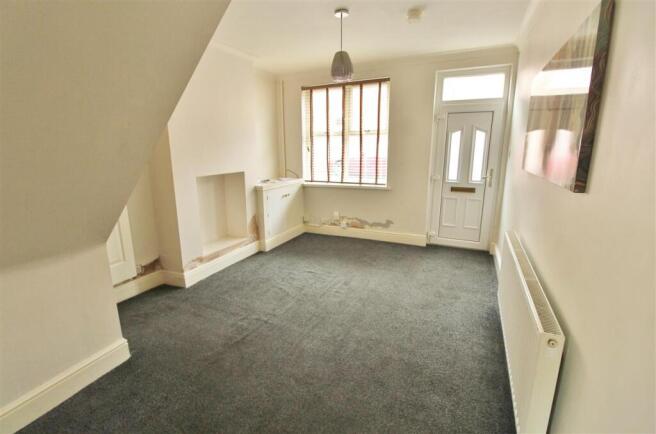 SITTING ROOM -