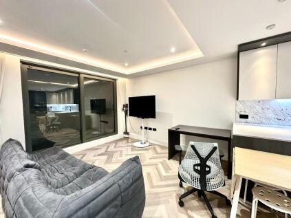 Southwark Bridge Road, London, SE1