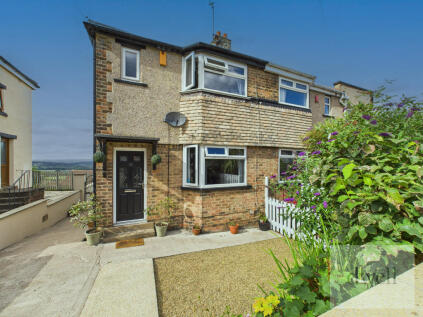 Hill Court Drive, Bramley, Leeds, LS13