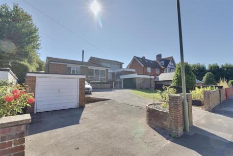 London Road, Horndean, Waterlooville