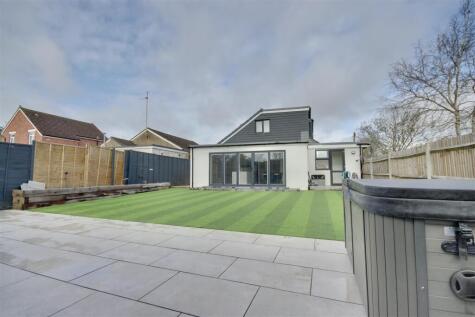 London Road, Waterlooville