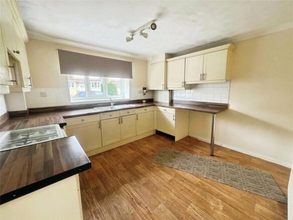 Kitchen (2)