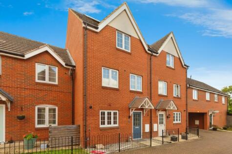 Goldsmith Close, Aylesbury, Buckinghamshire, HP21