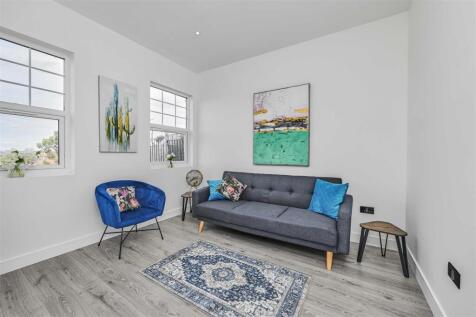 Upper Richmond Road West, East Sheen, SW14