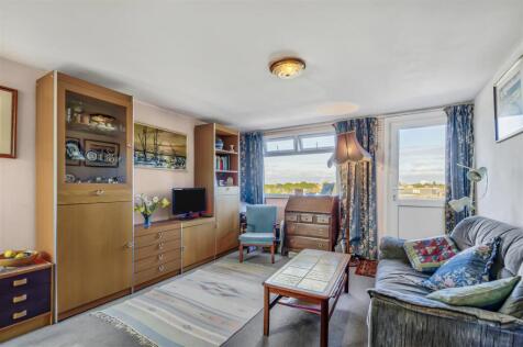 Upper Richmond Road West, East Sheen, SW14