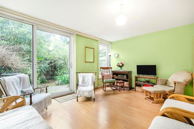 James_anderson-29_Laverstoke_gardens-sw15__1_.jpg