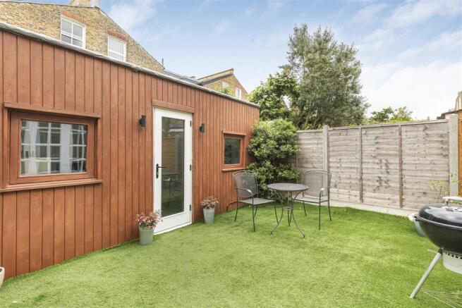 James_anderson-18a_stanbridge_road-sw15__17_.JPG