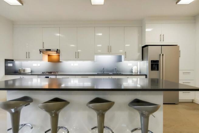 6_Kitchen-Reception-