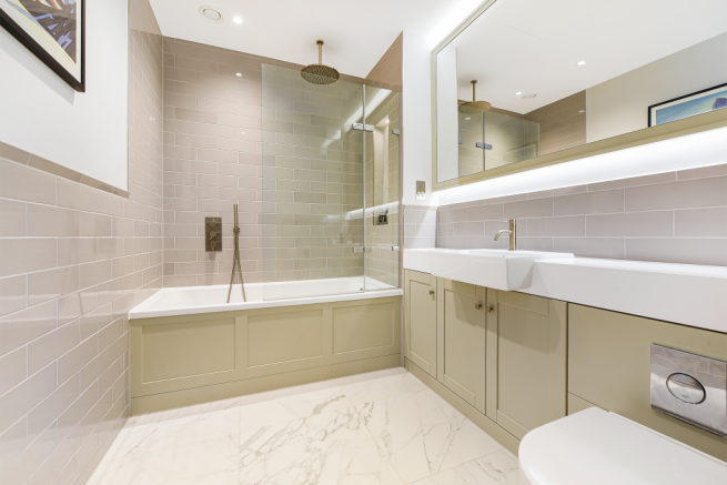 64_ren_bathroom[1]