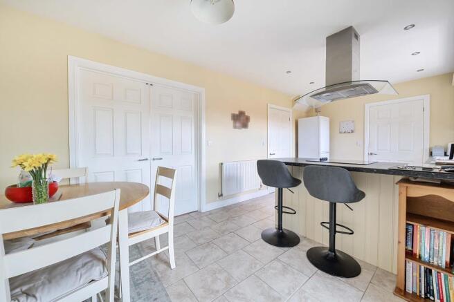 Kitchen / Dining