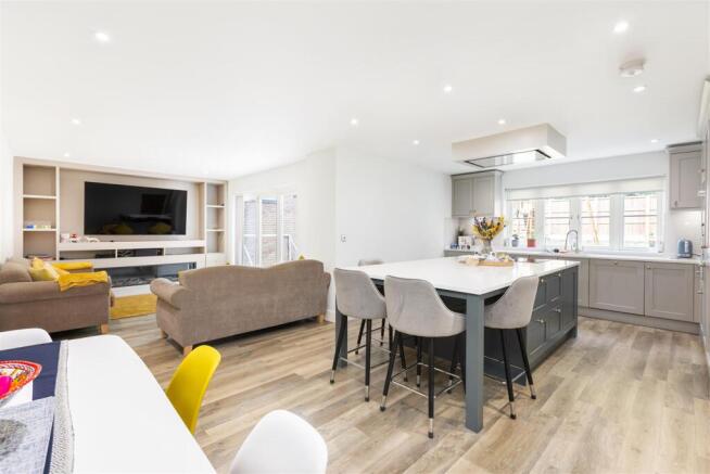 Entertaining area