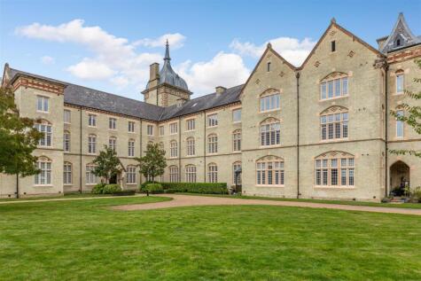 South Wing, Fairfield Hall, Kingsley Avenue, Fairfield SG5 4FX